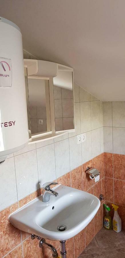 Slatina 13/1 Διαμέρισμα Vir Εξωτερικό φωτογραφία